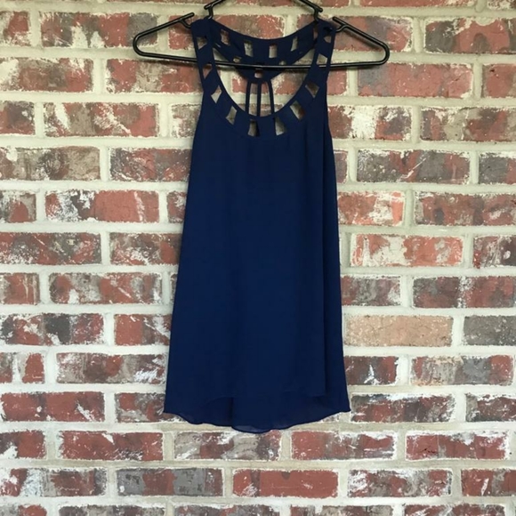 Womens blouse - Picture 1 of 3